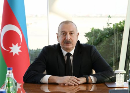 Президент поручил оказать помощь семьям погибших и пострадавших в авиакатастрофе