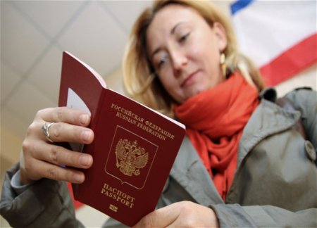 В Азербайджане изменились правила пребывания в стране граждан России