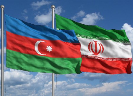 Азербайджан и Иран обсудили пропускную способность пограничных пунктов