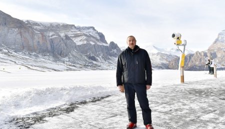 Ильхам и Мехрибан Алиевы ознакомились с работами на лыжном курорте в Шахдаге