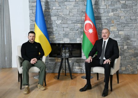 Зеленский: Украина готова перевозить азербайджанский газ, а не российский