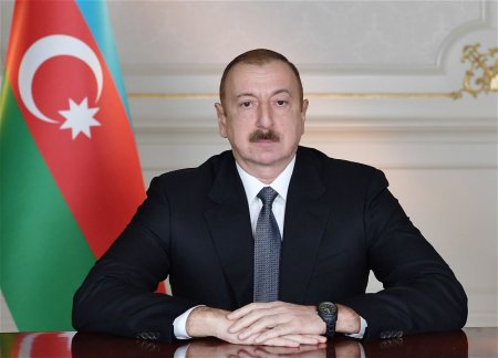 Президент Ильхам Алиев принял президента футбольного клуба «Барселона»