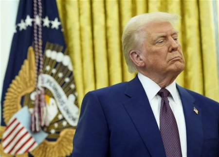 Однопартийцы требуют от Трампа возобновить помощь Киеву