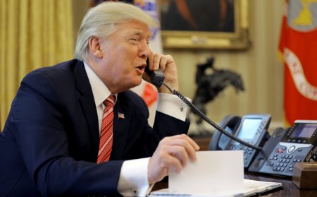 Трамп назвал день переговоров с Путиным