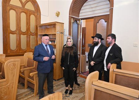 Лейла Алиева ознакомилась с Шестикупольной синагогой в поселке Красная Слобода в Губe