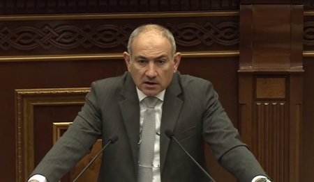 Пашинян назвал срок проведения референдума по конституции