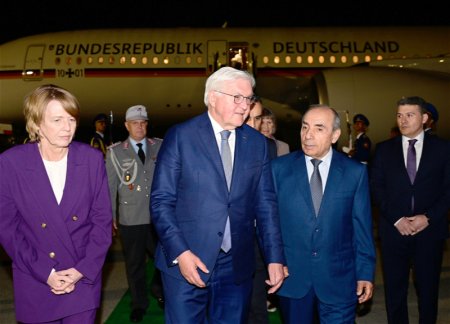 Президент Германия прибыл с официальным визитом в Азербайджан