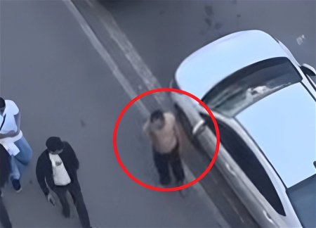В Баку задержан полуголый мужчина