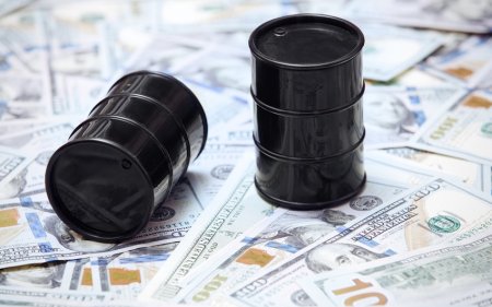 Цена на азербайджанскую нефть упала до $68