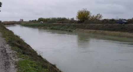 В Уджаре в коллекторе найдено тело мужчины