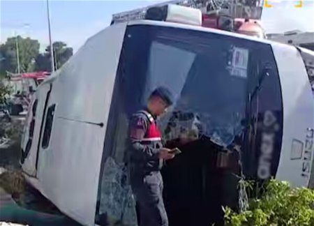 В Турции перевернулся автобус с российскими туристами, есть пострадавшие
