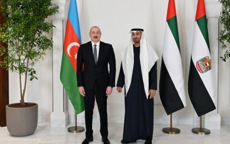 Лидер ОАЭ позвонил президенту Азербайджана