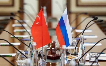 Российская делегация прибыла в Стамбул на переговоры по Украине
