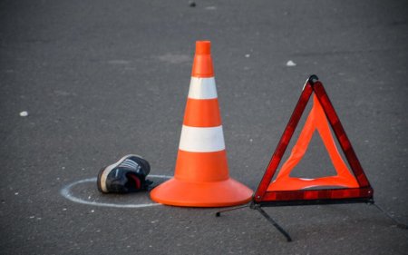 В Баку пассажир мопеда погиб в ДТП