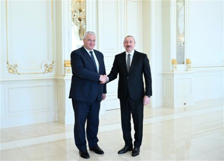 Президент Ильхам Алиев принял министра иностранных дел Украины