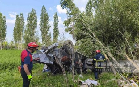В результате серьезного ДТП в Игдыре погиб гражданин Азербайджана, четверо пострадали