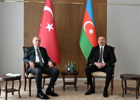 В Лачине началась встреча Президента Азербайджана с Президентом Турции один на один