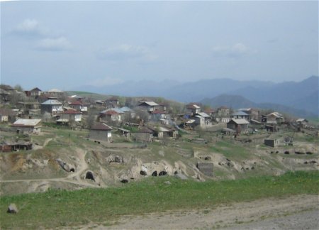 Два человека, пересекшие территорию Азербайджана, возвращены в Армению
