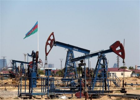 Цена на азербайджанскую нефть превысила $82