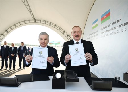Президенты Азербайджана и Узбекистана заложили фундамент парка «Узбекистан» в Баку