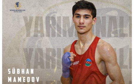 Азербайджанский боксер вышел в полуфинал Кубка мира