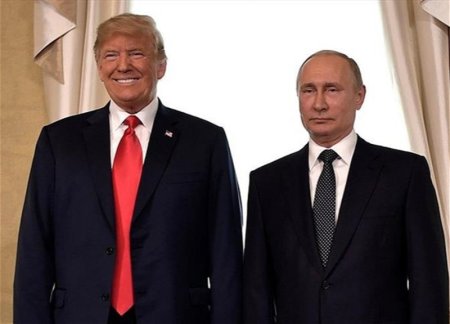 Путин и Трамп проводят телефонный разговор