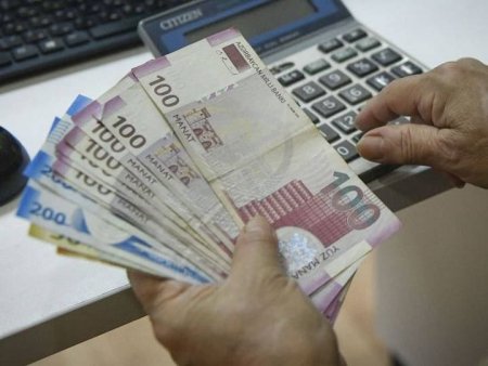 Азербайджан возместил иностранцам около 5 млн манатов