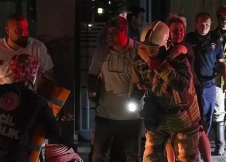 Пожар в 26-этажном здании в Анкаре: 3 погибших, 27 пострадавших
