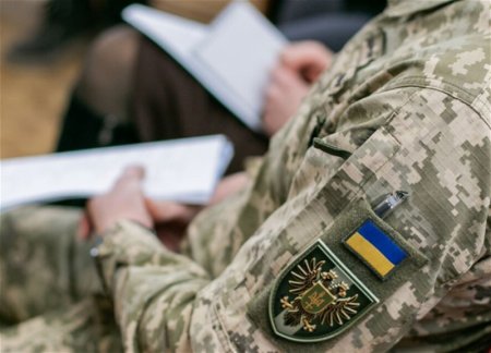 Зеленский разрешил военную службу по контракту для граждан в возрасте от 60 лет