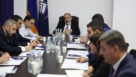 Пашинян формирует новую команду