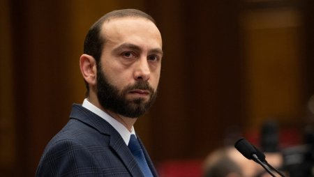 Мирзоян обсудит «Маршрут Трампа» с послами