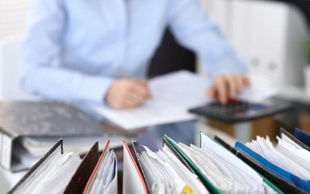За семь месяцев работодатели задержали социальные выплаты на сумму до 200 тысяч манатов