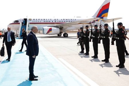Борт Пашиняна пересек небо Азербайджана