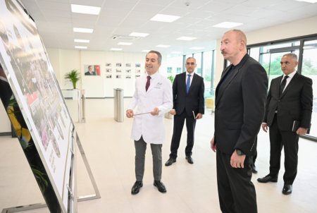 Алиев на открытии здания клиники и учебного корпуса Карабахского университета