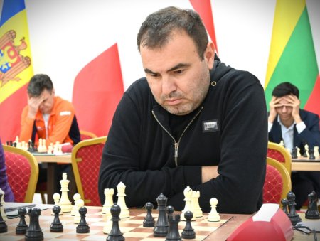 Чемпионат Европы: Азербайджанские шахматисты одержали победу над Арменией