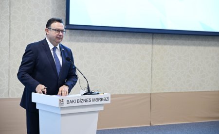 В Баку проходит азербайджано-белорусский бизнес-форум