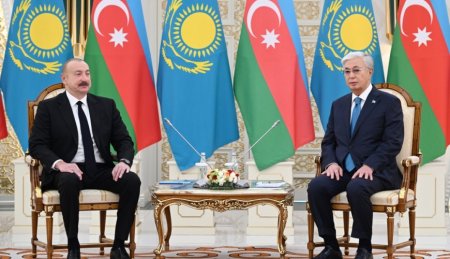 Состоялась встреча один на один президентов Азербайджана и Казахстана