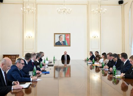 Президент Ильхам Алиев принял делегацию НАТО