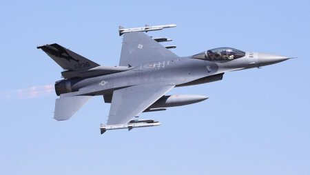 Турецкие F-16 примут участие в Параде Победы
