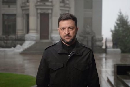 Зеленский обратился к украинцам