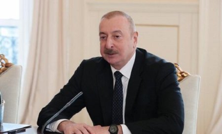 Ильхам Алиев поздравил главу Лаоса