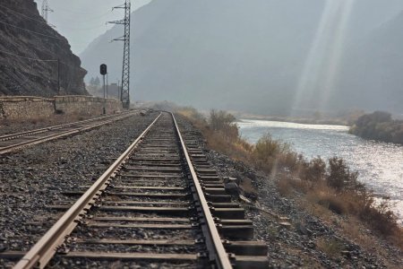Hачалось строительство железнодорожного участка Зангезурского коридора