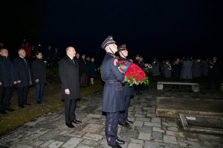Президенты Азербайджана и Словакии посетили мемориал «Ворота Свободы» в Братиславе