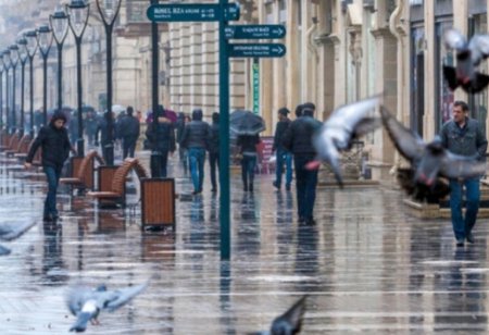 На Абшеронском полуострове в понедельник ожидается ливень, в районах будет преимущественно без осадков