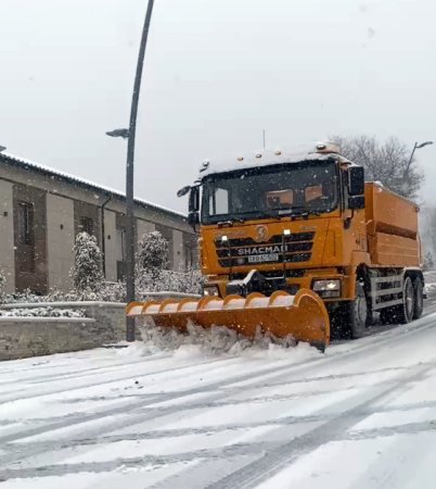 Дорожная полиция обратилась к водителям в связи с гололедом