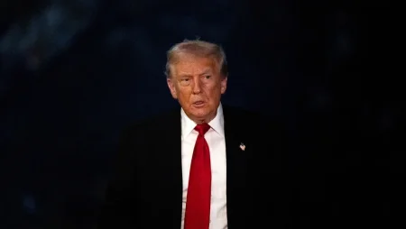 Трамп заявил о приостановке ударов по Украине после его просьбы к Путину