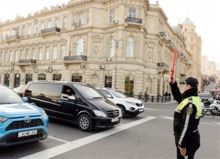 В Азербайджане минутой молчания почтили память жертв Ходжалинского геноцида