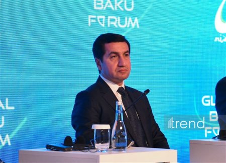 Хикмет Гаджиев: Азербайджан и Армения работают над параметрами будущей мирной повестки дня