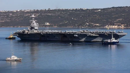 Моряки 30 часов тушили пожар на авианосце USS Gerald R. Ford