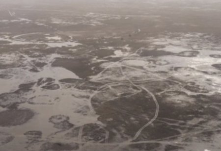 Обмеление Каспия вызывает пыльные бури в казахстанском Атырау